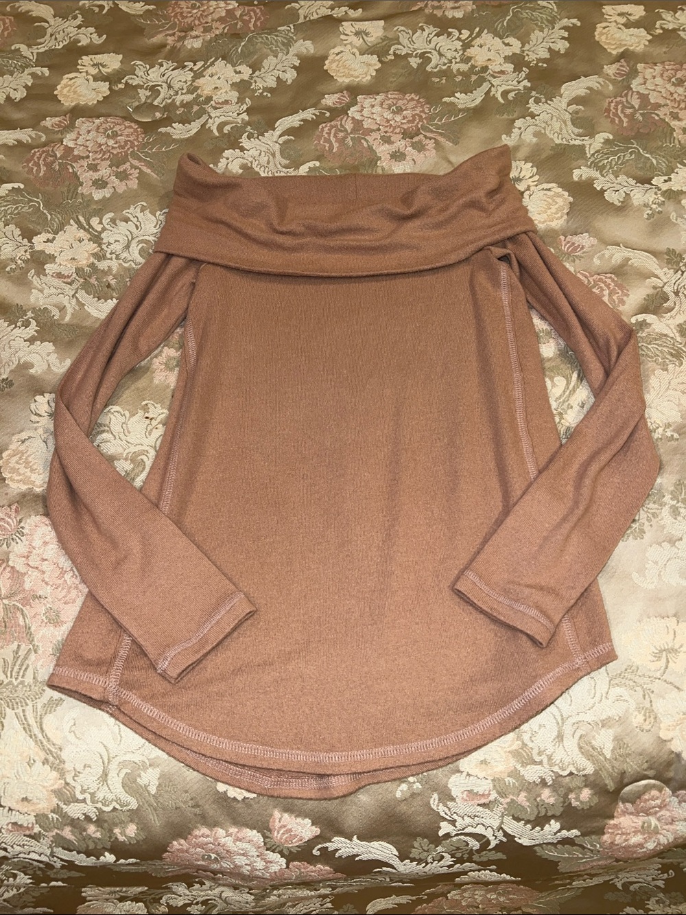 Abercrombie & Fitch Off-the-Shoulder Sweater in Camel